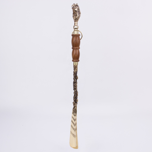 Ложка д/обуви "Глухарь" с дер.ручкой с крючком "Дубок" фото 3 Ложка д/обуви "Глухарь" с дер.ручкой с крючком "Дубок" фото 3